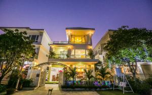 Afbeelding uit fotogalerij van Villa Ngọc Trai NT120 FLC Sầm Sơn in Sầm Sơn