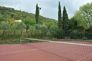 Tenis a/nebo squash v ubytování Villa Felcaro - Relais, Lodge & Restaurant nebo okolí
