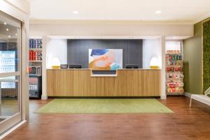 Vstupní hala nebo recepce v ubytování Spark By Hilton Longview + 37 fotografií