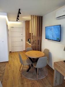 TV a/nebo společenská místnost v ubytování A2 Silver