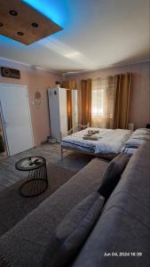Apartman Iva房間的床