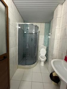 Galeriebild der Unterkunft Hotel Bar Restaurant Real in Bajram Curr