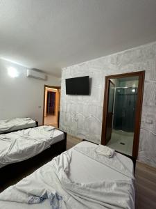 Galeriebild der Unterkunft Hotel Bar Restaurant Real in Bajram Curr