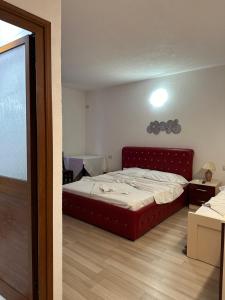 Galeriebild der Unterkunft Hotel Bar Restaurant Real in Bajram Curr
