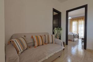 Postel nebo postele na pokoji v ubytování Zeusplace Leptokarya Seaside Apartment