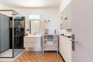 Η κουζίνα ή μικρή κουζίνα στο La Dame de cœur 05 +46 φωτογραφίες