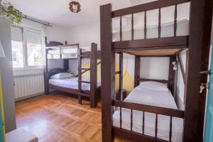 A bed or beds in a room at Late Story