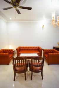Posezení v ubytování Chitawa Haveli jaIpur