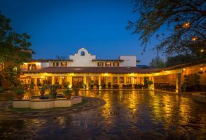 Bazén v ubytování Hacienda La Moreda Hotel Boutique & Spa nebo v jeho okolí