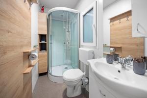 Koupelna v ubytování Glamping Lucky House + 35 fotografií