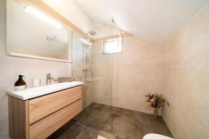 Bagno di Heritage Island Escape - Casa Bola- Boutique Retreat