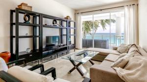 Posezení v ubytování Watermark Luxury Oceanfront Residences