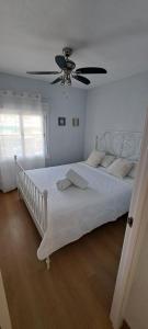 Posteľ alebo postele v izbe v ubytovaní Colibri Apartment Beach
