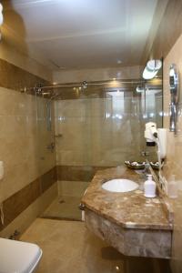 Koupelna v ubytování Smith Hotel Baku