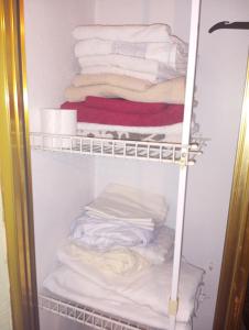 Fotografia z galérie ubytovania Apartamento compartido comedor zona tranquila v destinácii La Línea de la Concepción