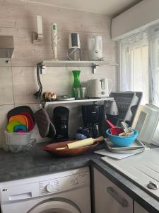 Η κουζίνα ή μικρή κουζίνα στο Maisonnette 40 +15 φωτογραφίες
