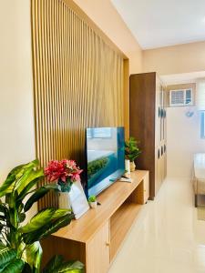A bed or beds in a room at Classy Studio Unit at Aspira Towers