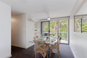 Fotografie z fotogalerie ubytování Bayview Apartments 10 42 Stockton St - Stylish apartment with air conditioning and Wi-Fi conveniently located in the heart of Nelson Bay v destinaci Nelson Bay