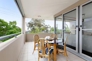 Balkón nebo terasa v ubytování Bayview Apartments 10 42 Stockton St - Stylish apartment with air conditioning and Wi-Fi conveniently located in the heart of Nelson Bay