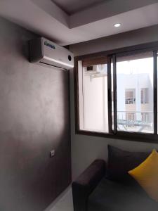 Gallery image of Super Apartement Totalement neuf et climatisé a coté du centre commercial Marjane M2 in Tangier +19 photos