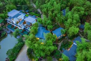 Bird's-eye view ng 安吉牧云山谷-中式花园民宿