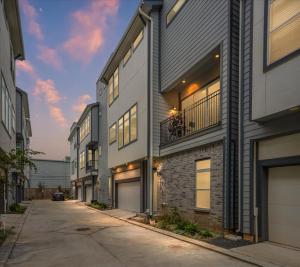 Tòa nhà nơi nhà khách tọa lạc