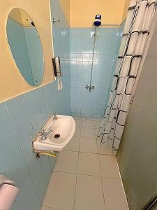 Ένα μπάνιο στο Homely Apt STUDIO +6 φωτογραφίες