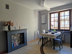 Fotografia z galérie ubytovania Oficyna Form - Apartament Dwupoziomowy v destinácii Elblag