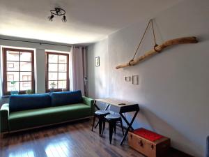 Posedenie v ubytovaní Oficyna Form - Apartament Dwupoziomowy