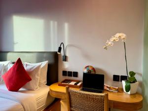 Postel nebo postele na pokoji v ubytování Sokkool Coliving and Coworking