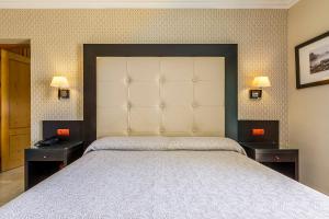 Postel nebo postele na pokoji v ubytování Hotel Torremar - Mares