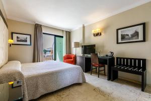 Postel nebo postele na pokoji v ubytování Hotel Torremar - Mares