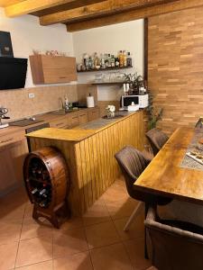 Kuchyň nebo kuchyňský kout v ubytování Villa Rustica
