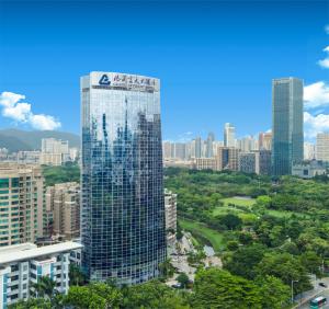 Linna Shenzhen üldine vaade või majutusasutusest Shenzhen Grand Skylight Garden Hotel pildistatud vaade