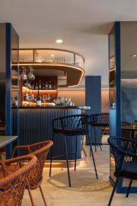 Area lounge atau bar di Oceania Saint Malo