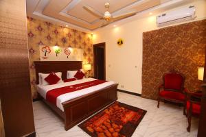 Krevet ili kreveti u jedinici u okviru objekta Premier Inn Johar Town Lahore
