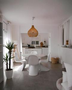 Fotografie z fotogalerie ubytování Maison avec vue mer et proche plage v destinaci Roses