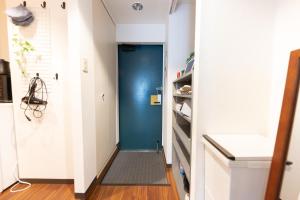 Kuchyň nebo kuchyňský kout v ubytování TRIP PERCH 30m2 最大5名 上北沢駅から徒歩6分 新宿から直通 デザイナー監修