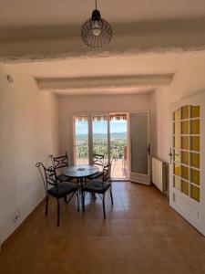 Fotografie z fotogalerie ubytování Maison Provençale v destinaci Solliès-Pont