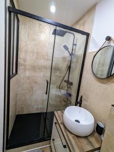 Kúpeľňa v ubytovaní Appartement cosy proche du port