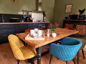 Χώρος καθιστικού στο LE PRESBYTERE