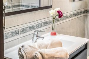Bilik mandi di Casa los Buhos +15 gambar