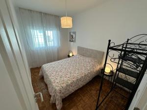 En eller flere senge i et værelse på apartamento da marginal + 19 billeder