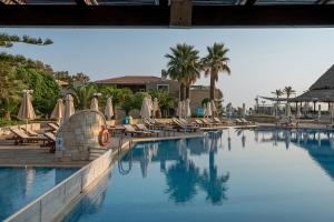 Bazén v ubytovaní Caldera Creta Paradise alebo v jeho blízkosti