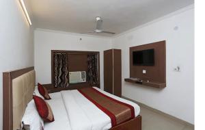Postel nebo postele na pokoji v ubytování Vishal Hotel By Comfort Rooms