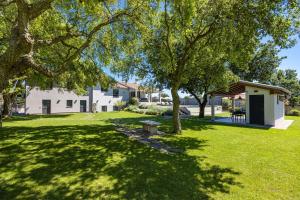 Ein Garten an der Unterkunft Villa Monte Uliveto