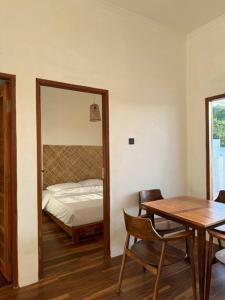 Postel nebo postele na pokoji v ubytování Private 2Bedroom Island House Pandawa