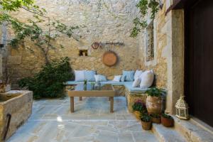 A seating area at Dotira