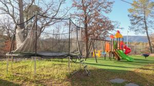 Herní místnost nebo prostor pro děti v ubytování La brise Provençale