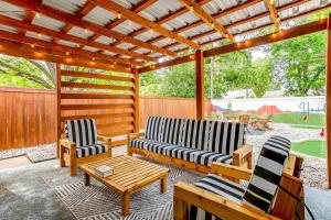 Taman di luar Mini Golf! Walk to AT&T Stadium & Globe Life